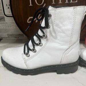 Sorel Boots Lace Up Lennox White Waterproof Leather-Size 7.5